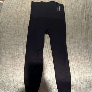 Belly Bandit Mother Tucker Leggings - Size M
